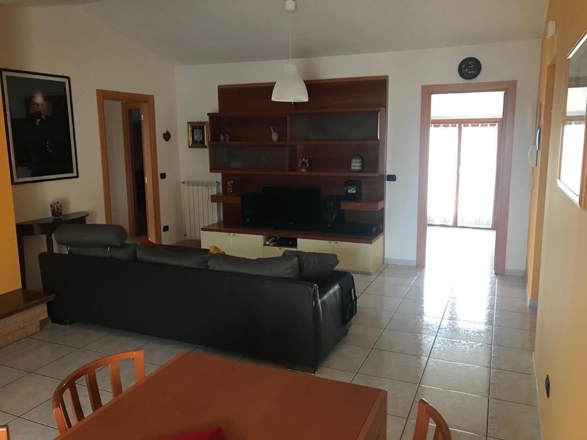 Ferienwohnung Residenza D'Agnese Montesilvano Marina Exterior foto