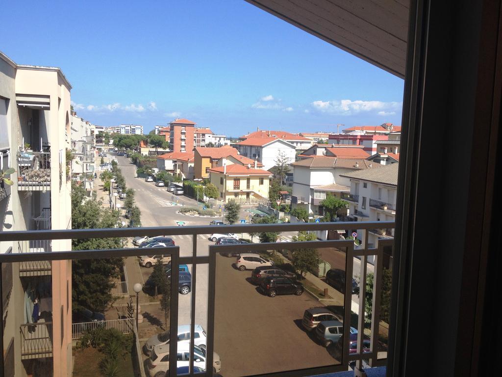 Ferienwohnung Residenza D'Agnese Montesilvano Marina Exterior foto